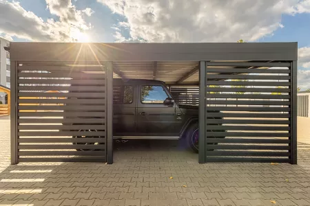 Ausstellungsflaeche 84